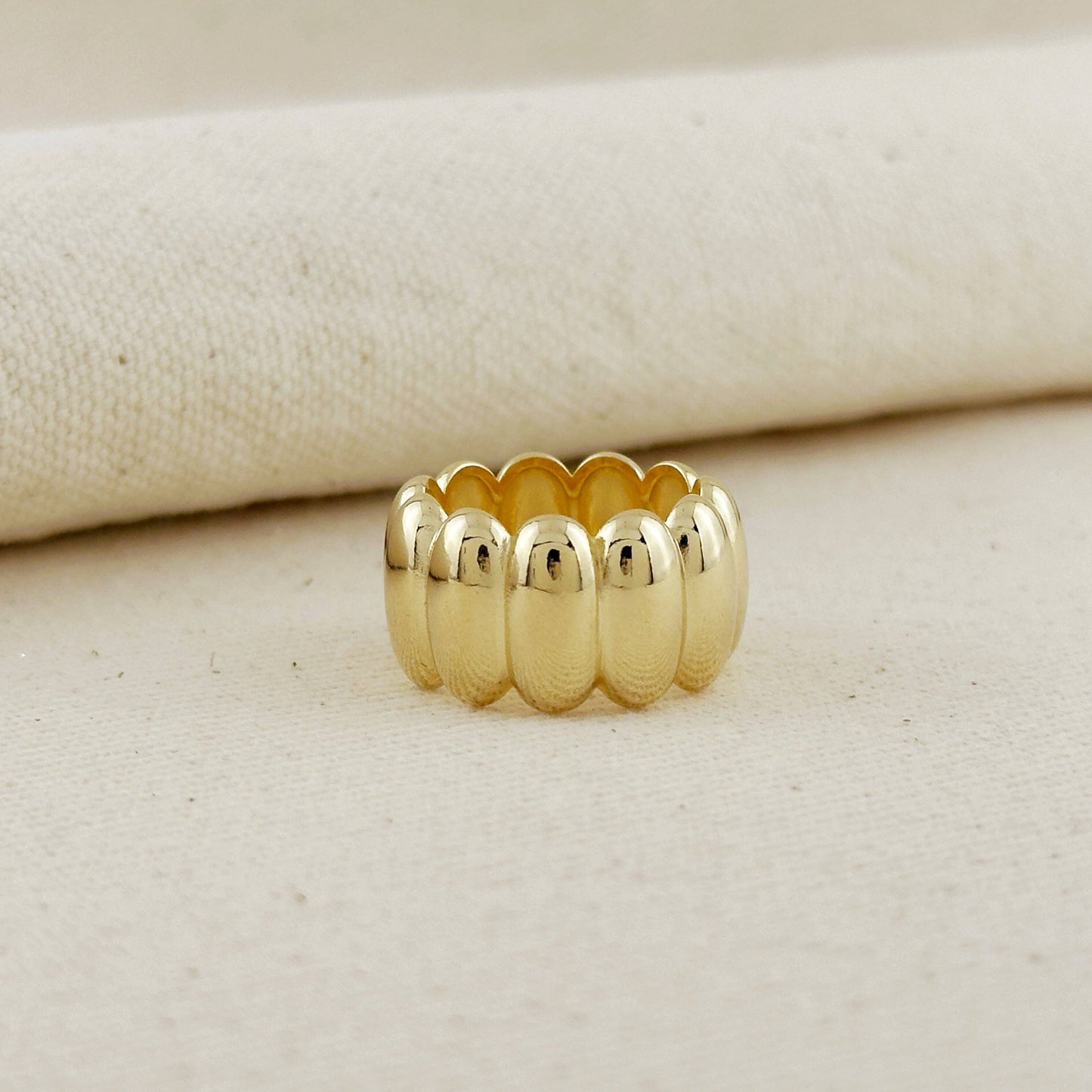 Oversized Scalloped Ring