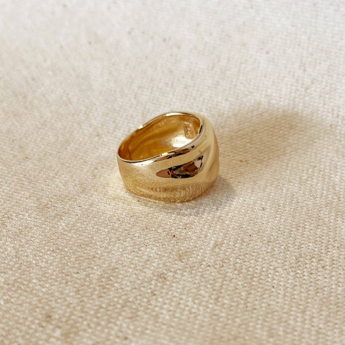 Wavy Band Ring