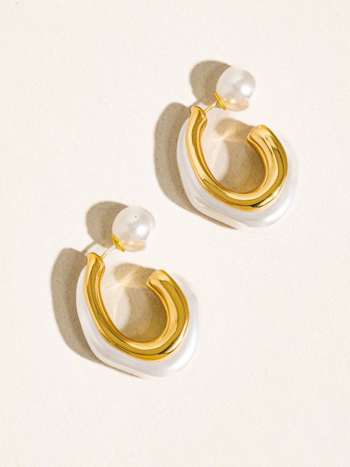 Kinsley Pearl Earring