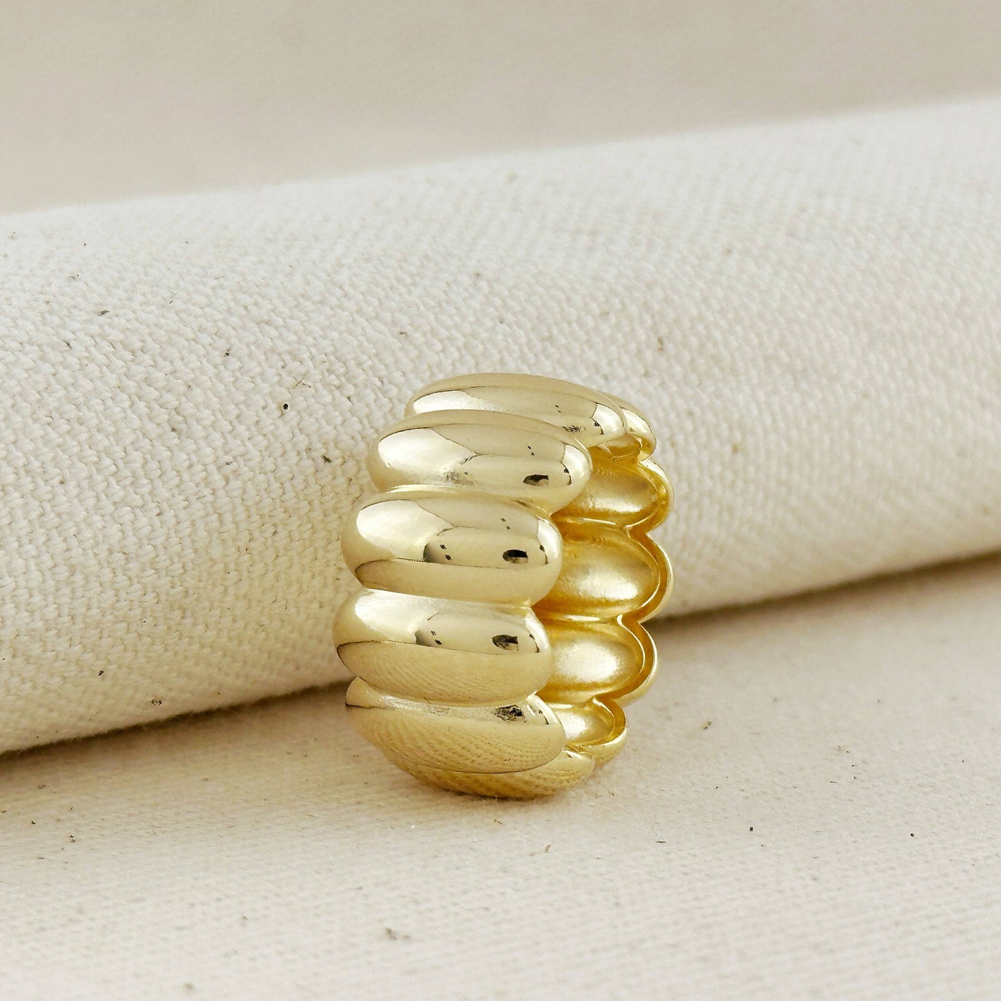 Oversized Scalloped Ring