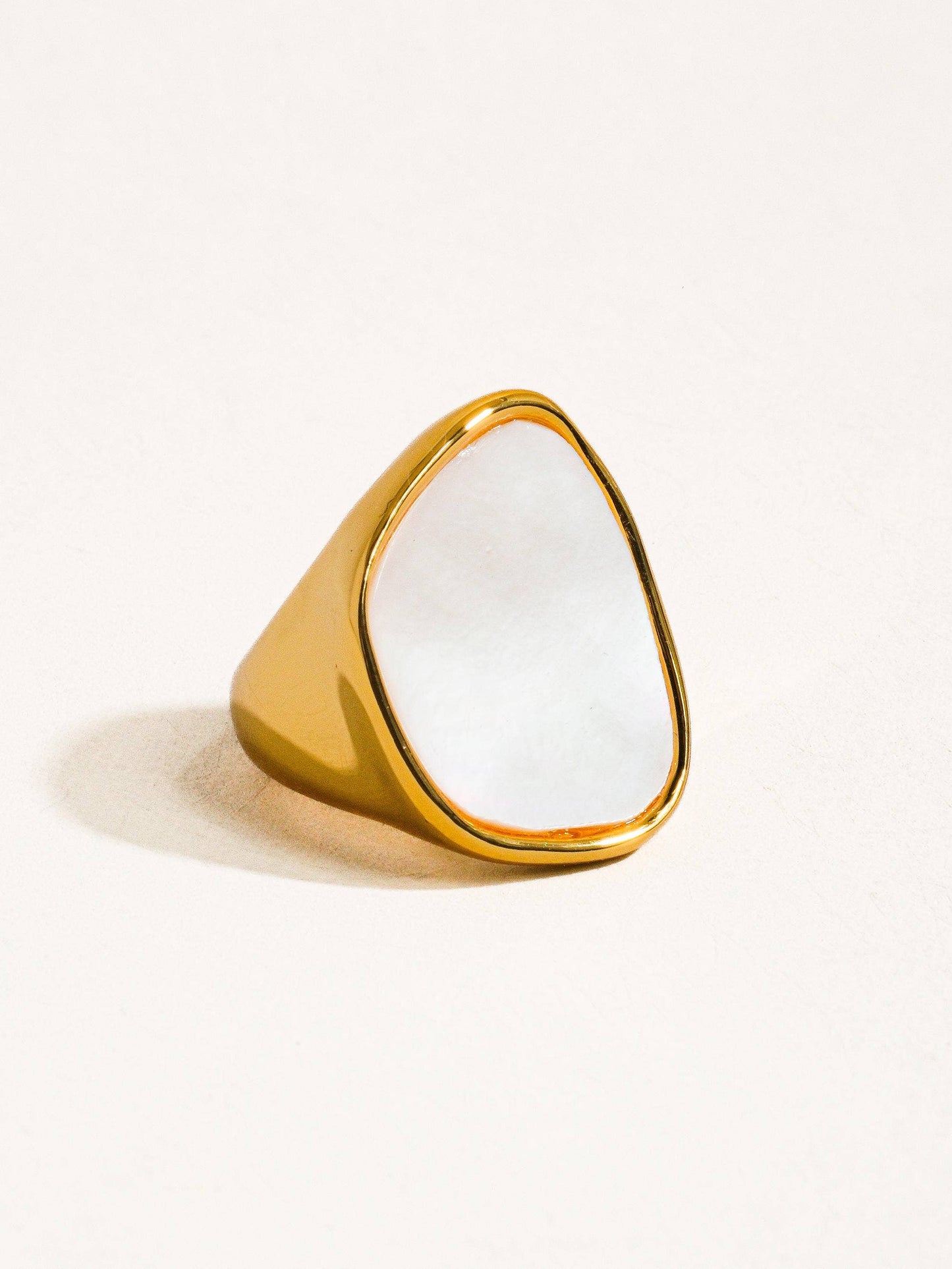 Calypso Shell Ring
