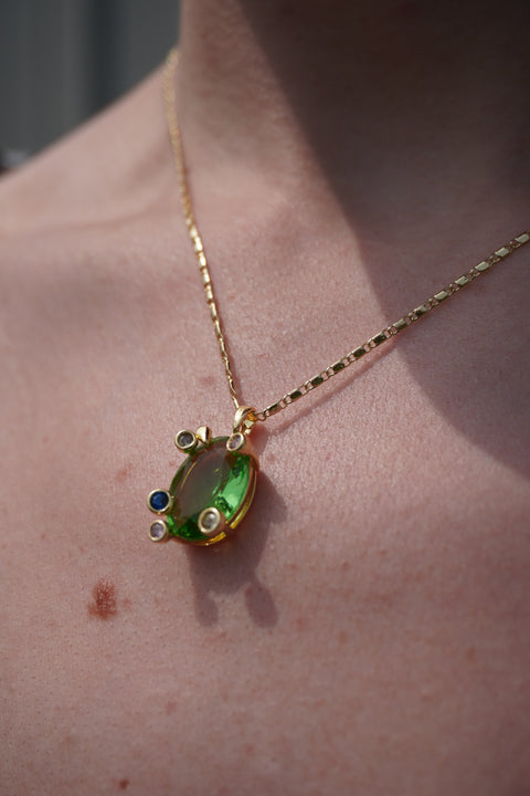 Amore Pistachio Necklace