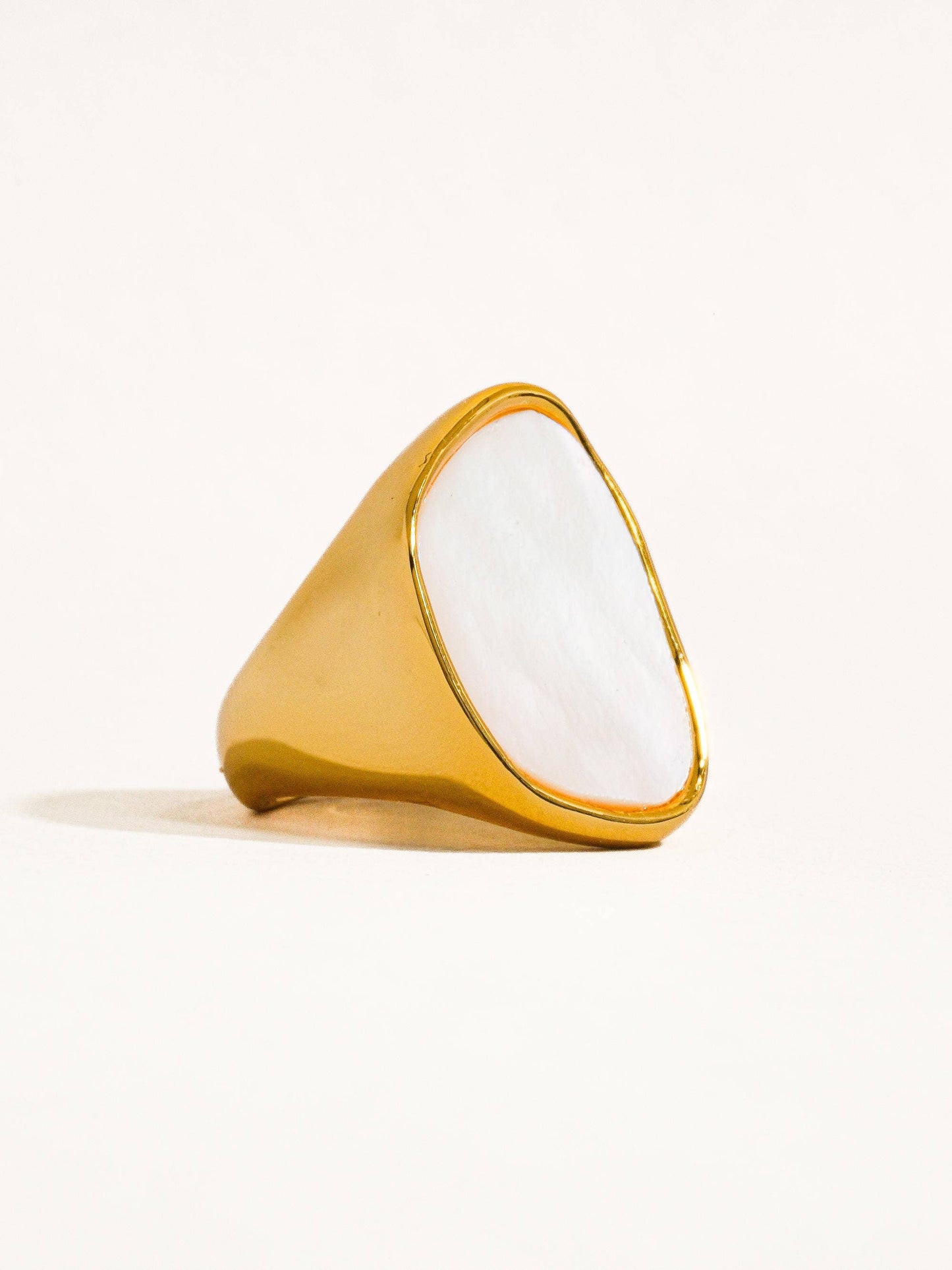 Calypso Shell Ring