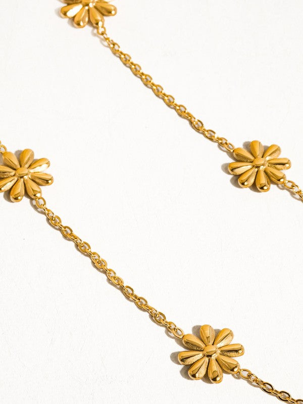 Sundown Daisy Necklace