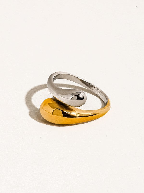 Mixed Metal Twist Ring